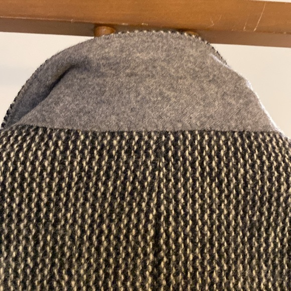 Harris Tweed Wool Blazer. See photos for measurements. - Picture 4 of 12